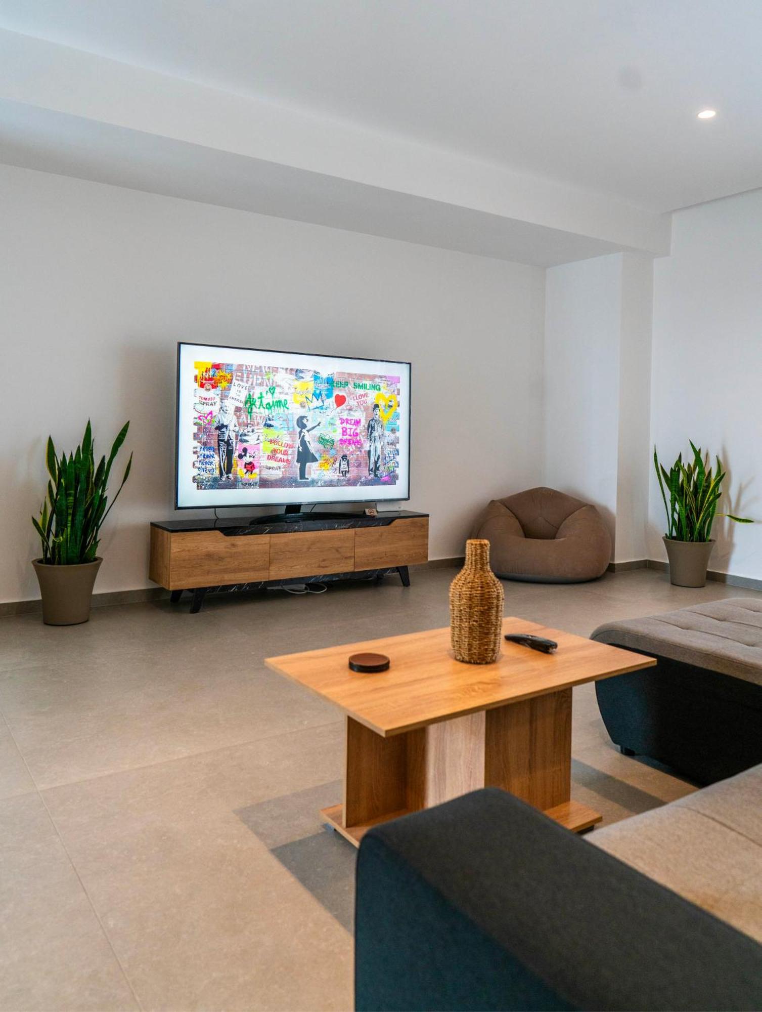 White Luxury Apartment Tríkala المظهر الخارجي الصورة
